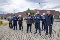 Глава КЧР почтил память жертв депортации карачаевского народа